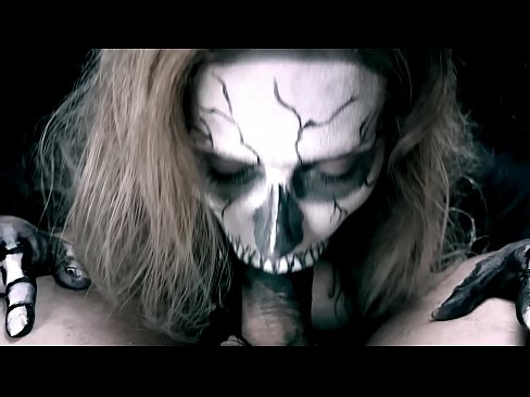 ❤️ Vajzë demonike që thith karin me gojën e saj të zezë dhe gëlltit sperma. ❤  Seks në pornografi sq.ttsex.ru ❌